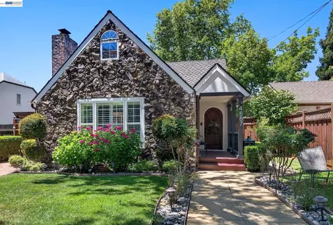 4687 Second St, Pleasanton, CA 94566