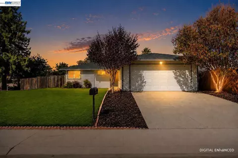 9901 Burline St, Sacramento, CA 95827