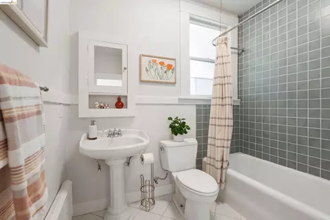 2525 Ashby Ave #2, Berkeley, CA 94705 photo 12