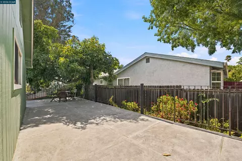 Exterior - 306 Winchester St, Vallejo, CA 94590 photo 5 of 22