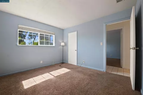 Bedroom - 306 Winchester St, Vallejo, CA 94590 photo 5 of 11
