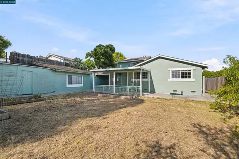 Exterior - 306 Winchester St, Vallejo, CA 94590 photo 18 of 22