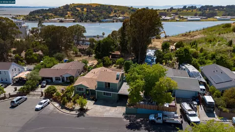 View/Area - 306 Winchester St, Vallejo, CA 94590 photo 2 of 3