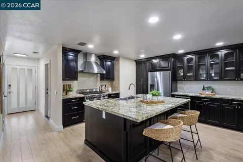 102 Vineyard Cir, Yountville, CA 94599