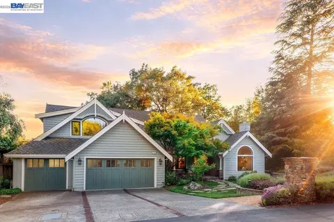 715 Fair Oaks Dr, Alamo, CA 94507
