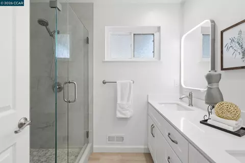 1748 Elmhurst Ln, Concord, CA 94521 photo 38