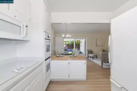 1748 Elmhurst Ln, Concord, CA 94521 photo 17