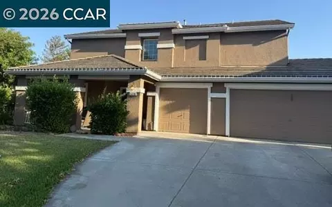1418 Longhorn Ln, Patterson, CA 95363