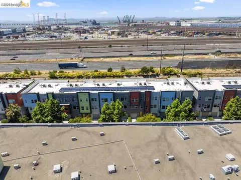 View/Area - 1355 Pullman Way, Oakland, CA 94607 photo 2 of 6