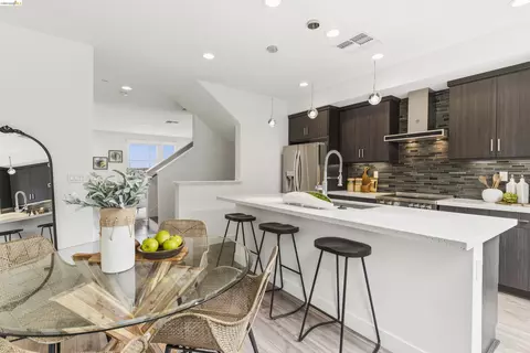 Kitchen - 1355 Pullman Way, Oakland, CA 94607 photo 3 of 6