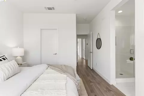 Bedroom - 1355 Pullman Way, Oakland, CA 94607 photo 6 of 10