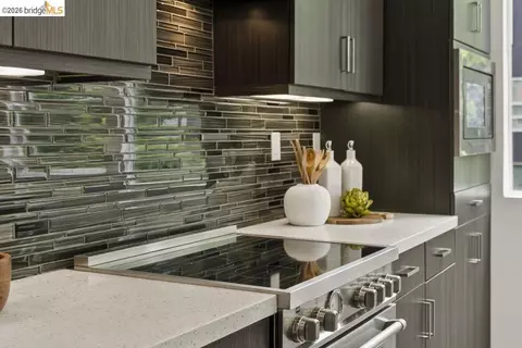 Kitchen - 1355 Pullman Way, Oakland, CA 94607 photo 5 of 6