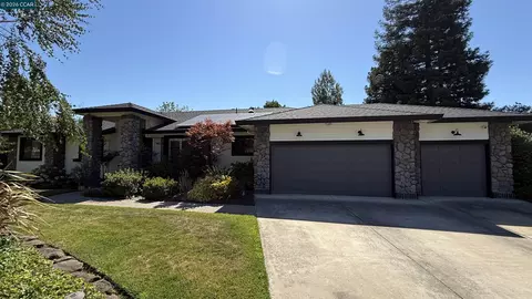 403 Midway Pl, Martinez, CA 94553