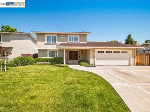 2880 Longspur Way, Pleasanton, CA 94566
