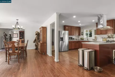 370 Castello, Lafayette, CA 94549 photo 8