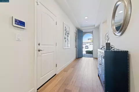Entry Way - 4548 Park Side St, Antioch, CA 94531 photo 2 of 3