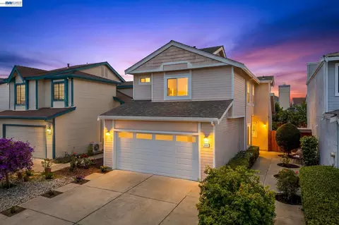 5439 Sunstar Cmns, Fremont, CA 94555