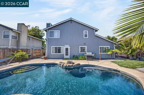 6021 Marsh Hawk Ct, Elk Grove, CA 95758