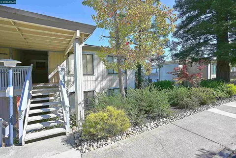 1361 Singingwood Ct #7, Walnut Creek, CA 94595