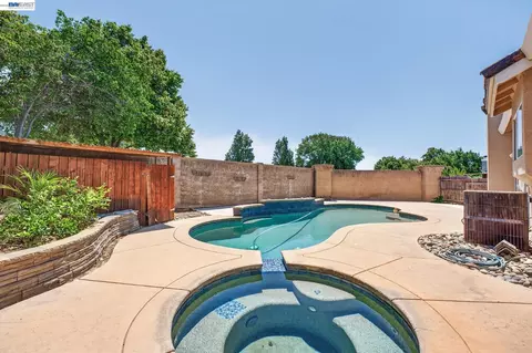250 Fox Meadow Ct, Tracy, CA 95376 photo 30