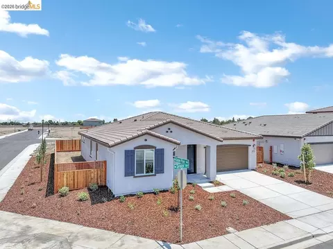 504 Spruce Way, Oakley, CA 94561 photo 2