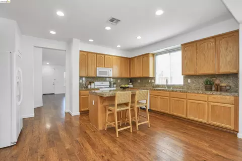 Kitchen - 4681 Big Bear Rd, Oakley, CA 94561 photo 2 of 4