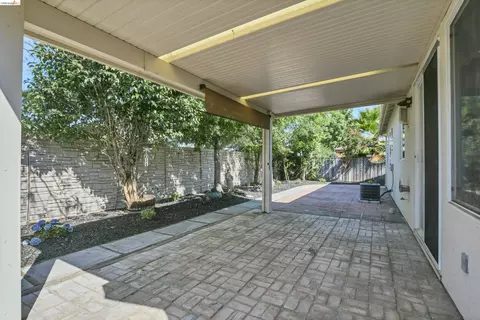 Exterior - 4681 Big Bear Rd, Oakley, CA 94561 photo 4 of 7