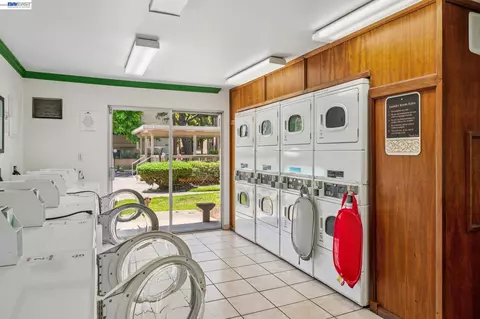 1327 Webster St #B106, Alameda, CA 94501 photo 39