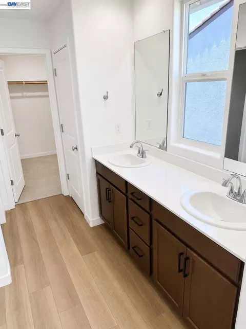1392 Leonhardt Loop, Lincoln, CA 95648 photo 8