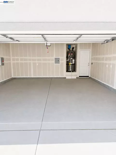 1392 Leonhardt Loop, Lincoln, CA 95648 photo 9