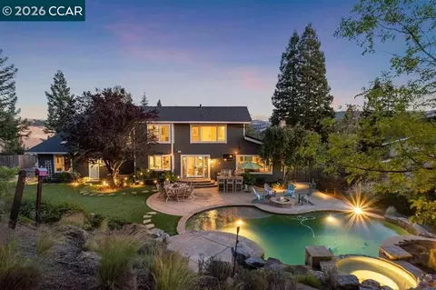 226 Arthur Ct, Danville, CA 94526
