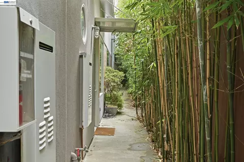 2709 10th St #D, Berkeley, CA 94710 photo 3