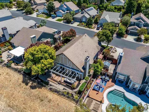 View/Area - 109 Crow Pl, Clayton, CA 94517 photo 4 of 15