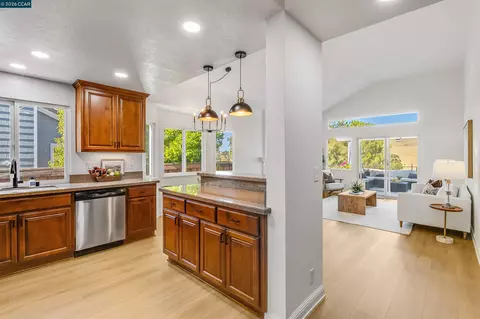Kitchen - 109 Crow Pl, Clayton, CA 94517 photo 1 of 5