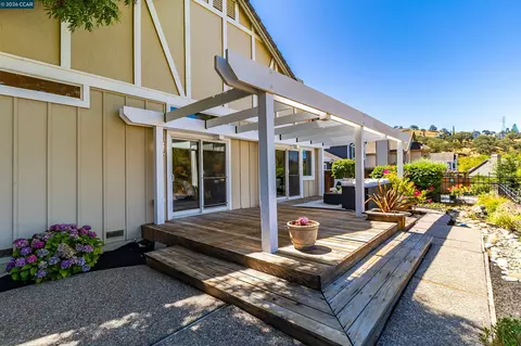 Exterior - 109 Crow Pl, Clayton, CA 94517 photo 10 of 23
