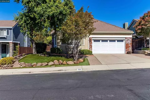 Exterior - 109 Crow Pl, Clayton, CA 94517 photo 2 of 23