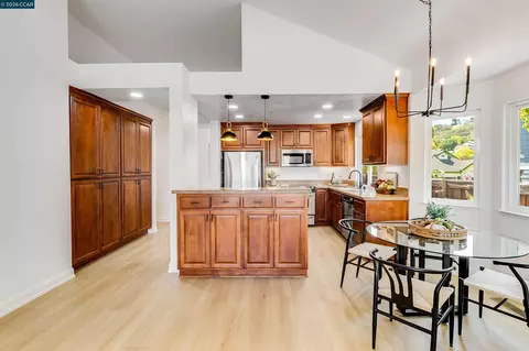 Kitchen - 109 Crow Pl, Clayton, CA 94517 photo 4 of 5