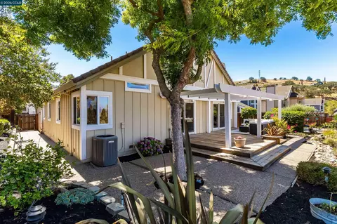 Exterior - 109 Crow Pl, Clayton, CA 94517 photo 12 of 23