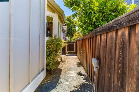 Exterior - 109 Crow Pl, Clayton, CA 94517 photo 15 of 23