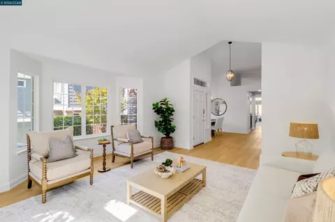 Living - 109 Crow Pl, Clayton, CA 94517 photo 2 of 12