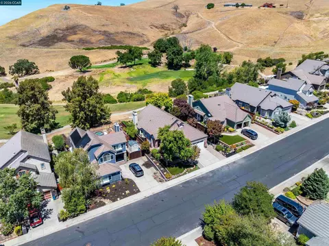 View/Area - 109 Crow Pl, Clayton, CA 94517 photo 9 of 15