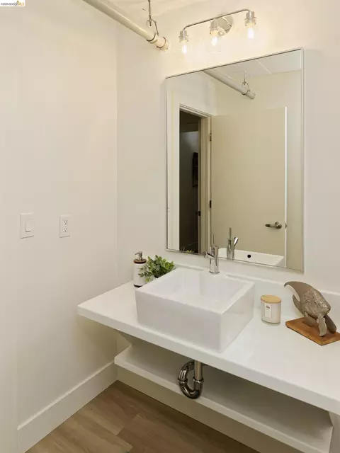 1201 Pine St #315, Oakland, CA 94607 photo 28