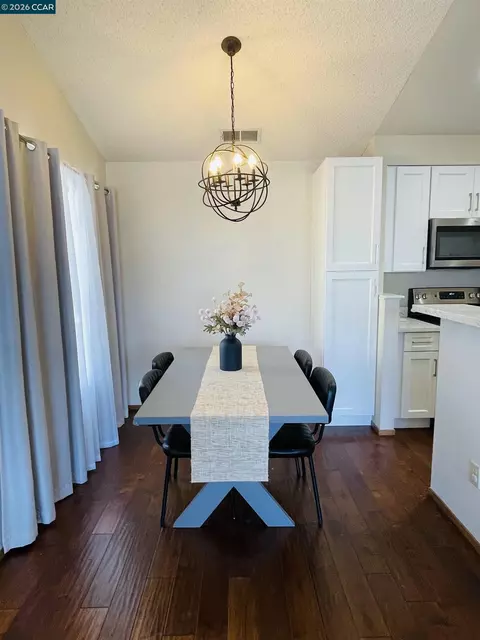Dining - 1111 Devonwood, Hercules, CA 94547 photo 1 of 2
