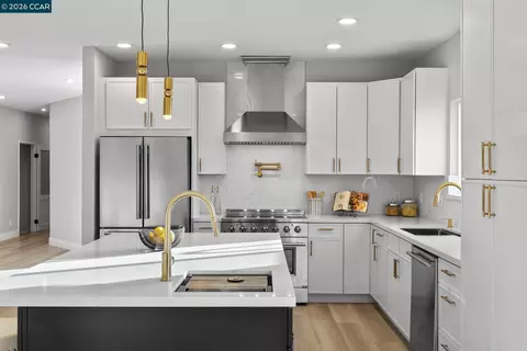 Kitchen - 1011 Froyd Rd, Concord, CA 94521 photo 2 of 3