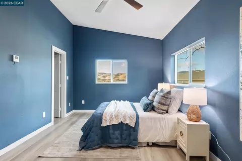 Bedroom - 1011 Froyd Rd, Concord, CA 94521 photo 9 of 11