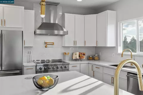 Kitchen - 1011 Froyd Rd, Concord, CA 94521 photo 1 of 3