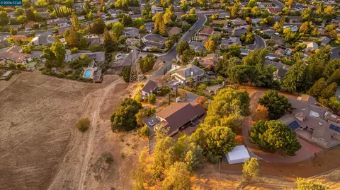 View/Area - 1011 Froyd Rd, Concord, CA 94521 photo 6 of 6