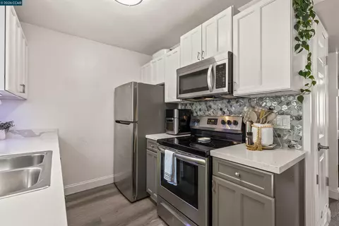 Kitchen - 126 Muir Rd, Martinez, CA 94553 photo 2 of 4