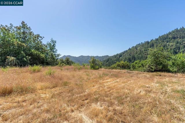Undisclosed, Kentfield, CA 94904