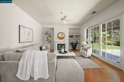 Living - 1895 Renee Way, Concord, CA 94521 photo 3 of 4